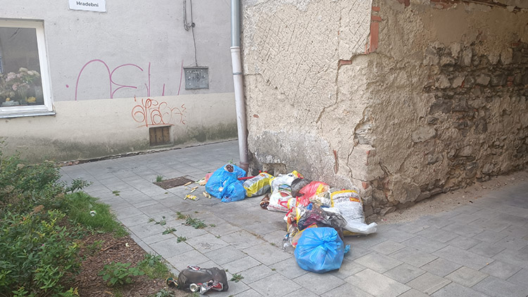 Tohle není popelnice!