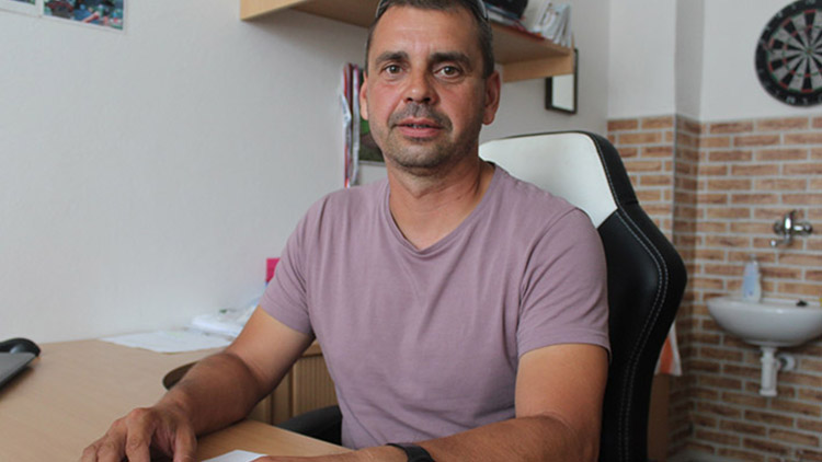 Dalibor Ovečka : „Sprinter běžel v dívčí podprsence!“