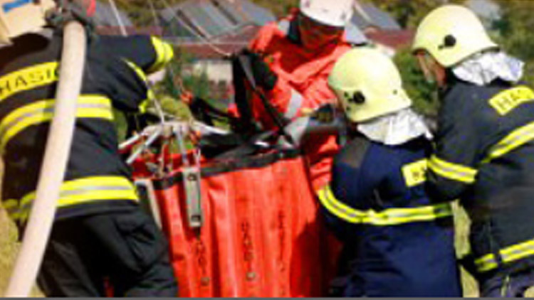 HASIČI RADÍ: Neparkujte na nástupních plochách pro požární techniku