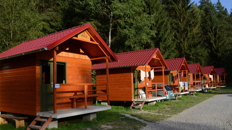 Kempy se vrací? Nabízí levné ubytování, atrakce i akce