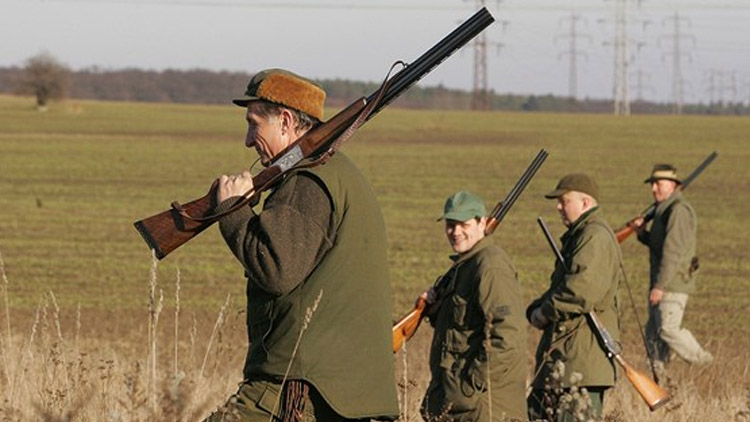Pozor! U Seloutek a Nivy se bude střílet