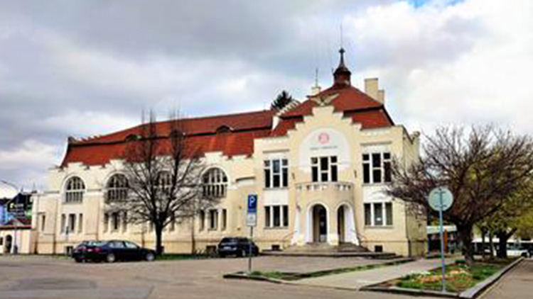 Své zboží nabídlo padesát maminek!