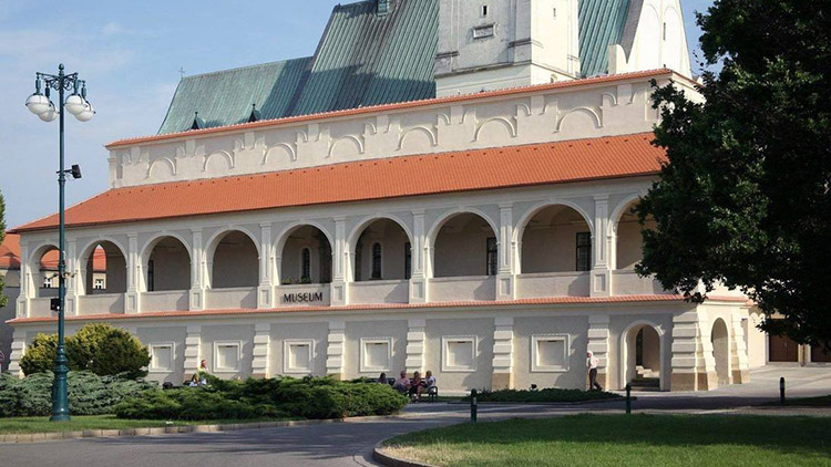 DNY EVROPSKÉHO DĚDICTVÍ