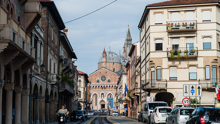 Dovolená v zahraniční bez cestovky?