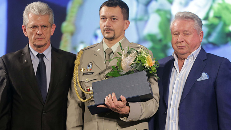  Libor Jiroušek : „Zlatý týmový double na třech MS v řadě za sebou je opravdový unikát!“