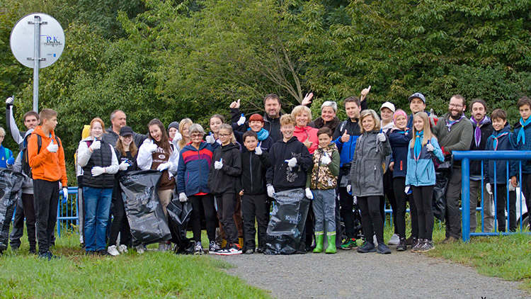 Úklid okolí Hloučely objevil tři velká bezdomovecká hnízda