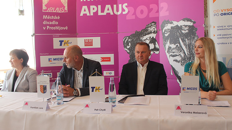 Divadelní Aplaus nabídne  dvě brilantní komedie