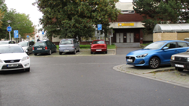 Stížnosti obyvatel Sídliště E. Beneše  neberou konce. Co s tím?