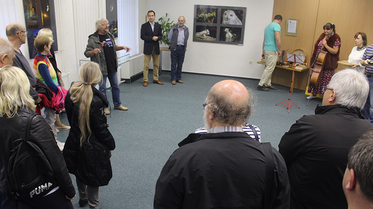 Členové Fotoklubu v archivu otevřeli svá okna do duše