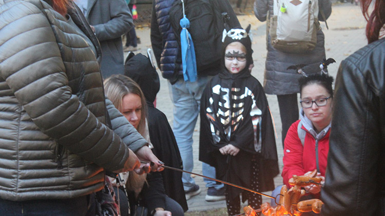 Děti mohly ochutnat i švába