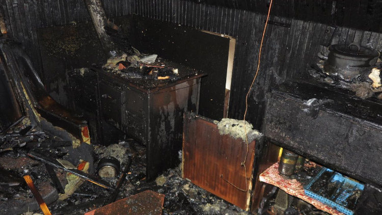 Požár rekreačního objektu skončil tragicky