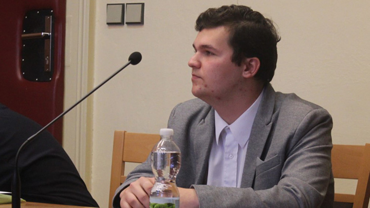 Michael Koukal: „Rána flaškou do hlavy byla nutná sebeobrana“