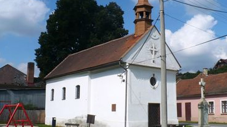 Do švestek doma nebyli