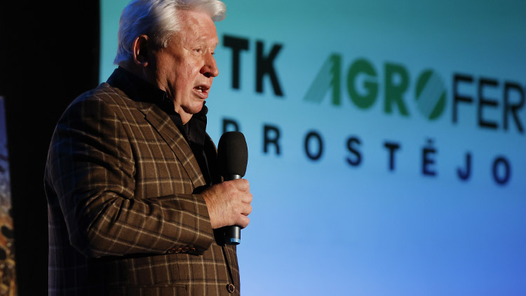 MIROSLAV ČERNOŠEK: „Byl to rok mimořádných úspěchů. Ten příští bude těžký, ale jsme bojovníci!“