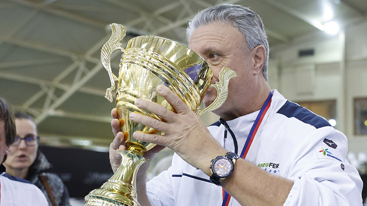 „Finále rozhodly holky v deblu,“ vypíchl Jaroslav Navrátil