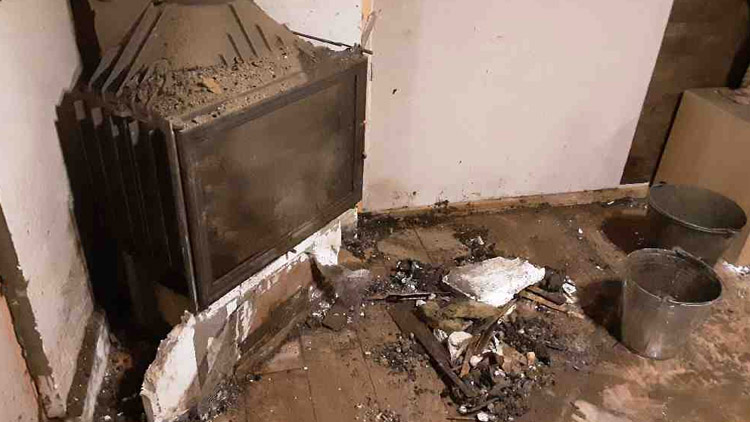 HASIČI RADÍ: Pořiďte si požární hlásič, dětská chůvička nemusí stačit