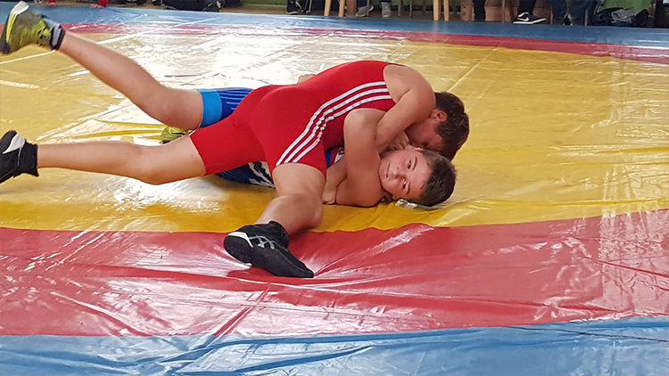 Zápasnický Memoriál Gustava Frištenského proběhl s mezinárodní účastí, ale ve startovně skromném počtu