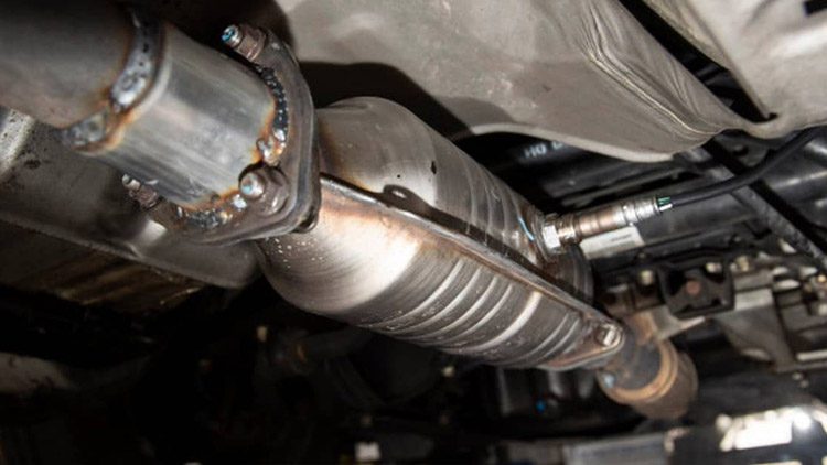 Další gang  s katalyzátory?  Policie měla jeden z nich  nalézt při nehodě u Dobromilic