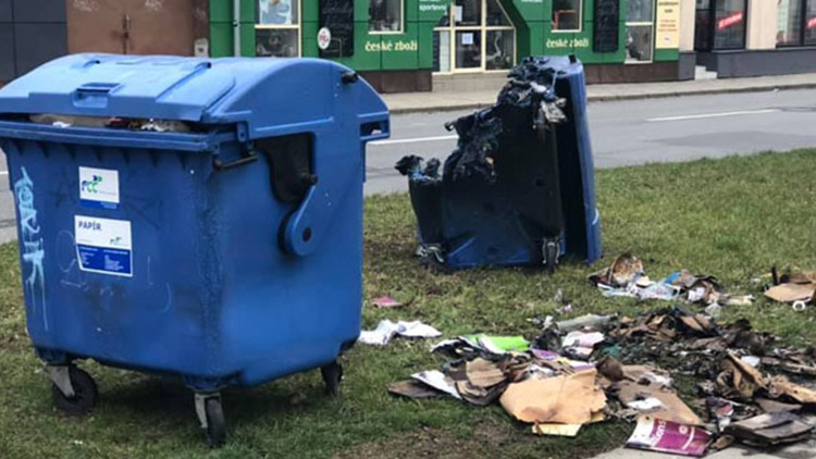 Vandalové stojí město každoročně statisíce korun