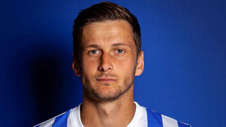 Machynek mění kopačky  za hadici a Lipová má posilu