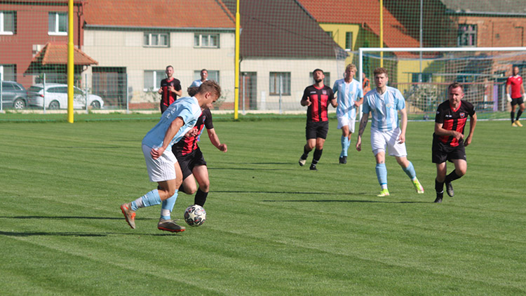 Šikovný přesun. V jiné skupině se triu z Prostějovska daří