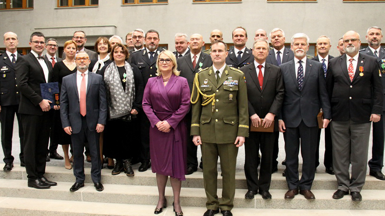 Miroslav Pišťák dostal vojenský kříž. Blahopřál mu i nový prezident