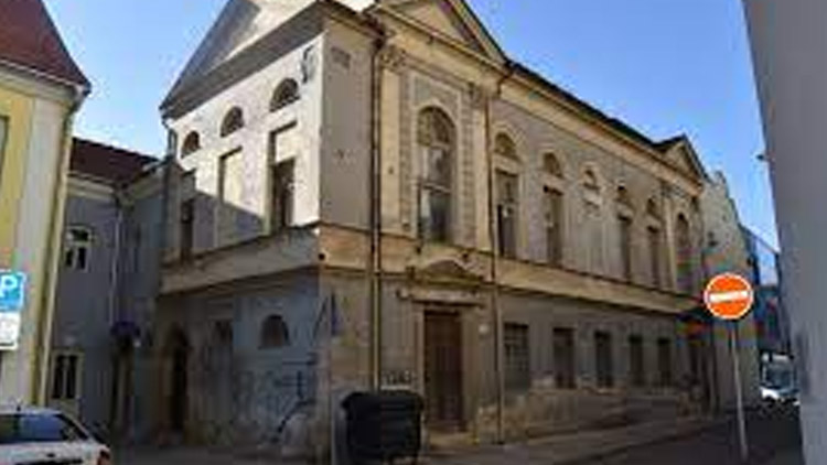 Předražená synagoga