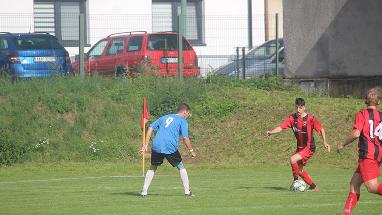 Pět celků a dvě super derby přitahují pozornost