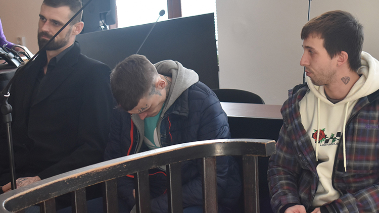 Jak je možné, že bratři Bradáči jsou stále na svobodě?