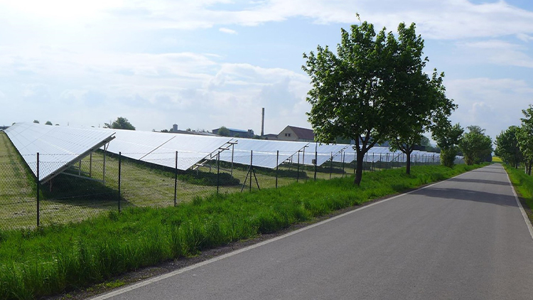 Jednatel Komárek má jít sedět a zaplatit PŮL MEGA