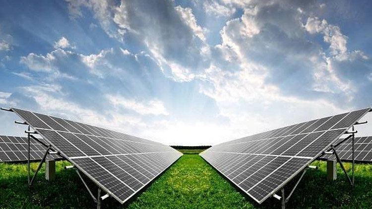 dTest: Fotovoltaický boom: Na co si dát pozor před podpisem smlouvy