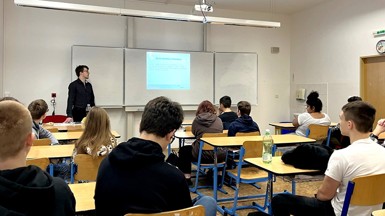 Alkohol a drogy mohou u dětí nevratně poškodit zdraví, varují odborníci