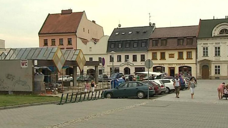 Zbořit? Čím dřív, tím líp