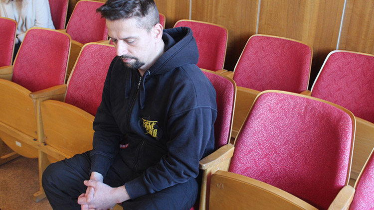 Nedal si pokoj ani ve vazbě. Za stalking  bývalé manželky ho čeká vězení