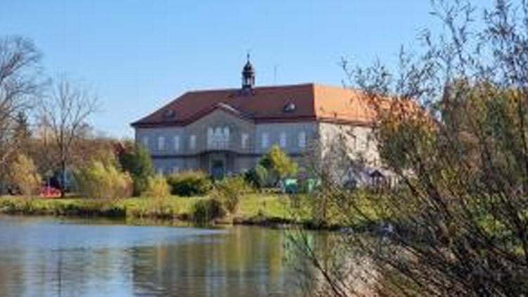 Pavilon Domova u rybníka je před dokončením