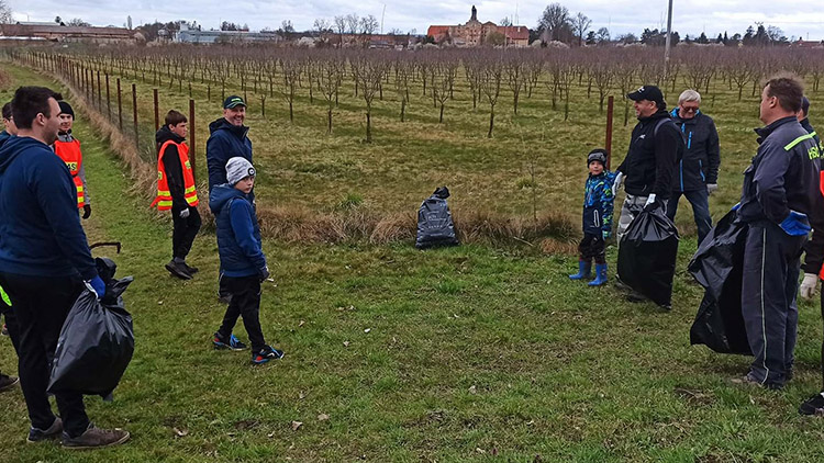 Civilizaci nenapravíme,  uklízet však můžeme všichni