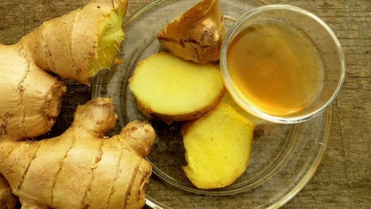 ZÁZVOR POMÁHÁ  překonat svalovou bolest