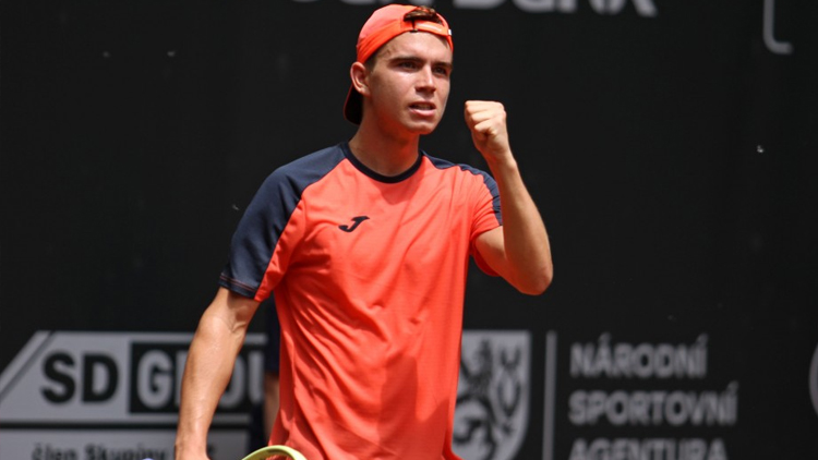 Svrčina a Macháč si zahrají o titul