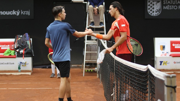 Na UniCredit Czech Open skončil Kopřiva, další Češi pokračují