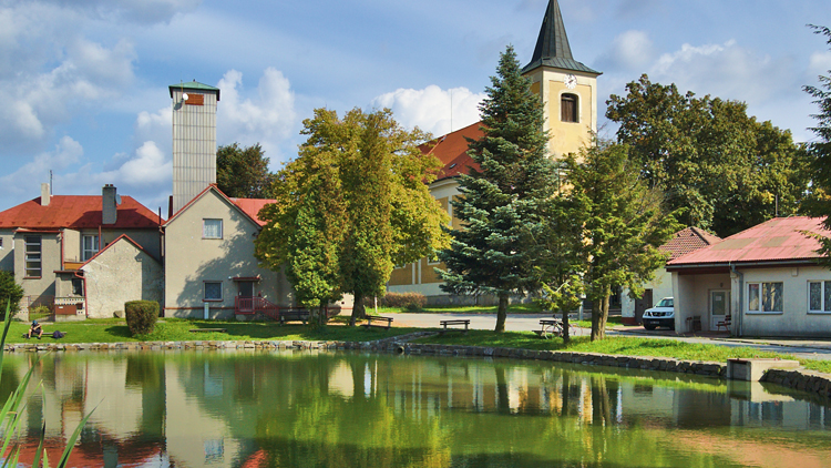 Nový chodník v Drahanech