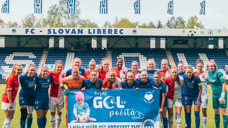 VÍKEND PLNÝ BRANEK POMÁHAL