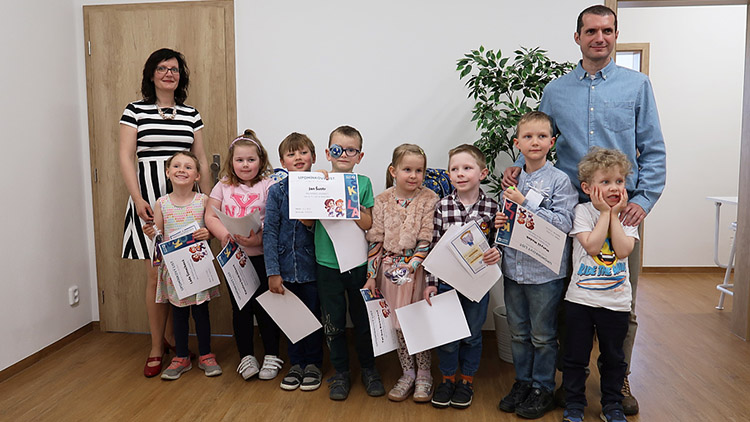 Svět vzdělání vítal prvňáčky školy Q už před prázdninami