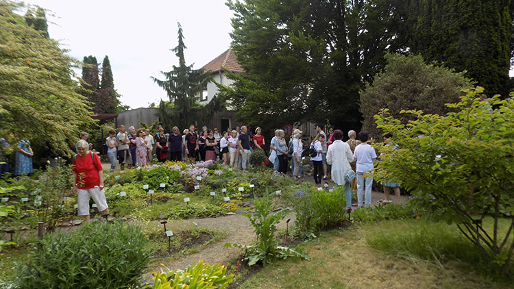Prostějov otevřel  botanickou zahradu  a přidal prohlídku sadů