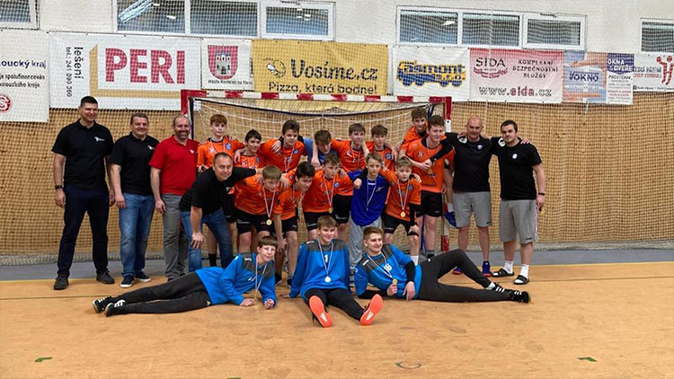Házenkářští starší žáci Centra Haná vyhráli krajskou ligu a v lize skončili druzí!