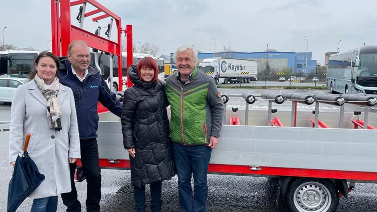 Unikátní cyklopřívěs vyrazí na cesty už tuto sobotu