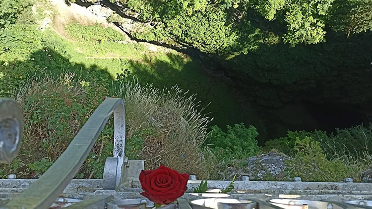 Jaké jsou novinky kolem případu sebevražedkyně na Macoše?