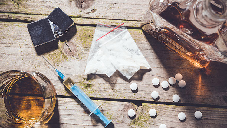 Drogy by neměly být tabu