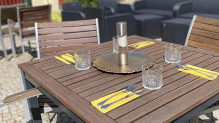 Zahrádka Národního domu se otevírá