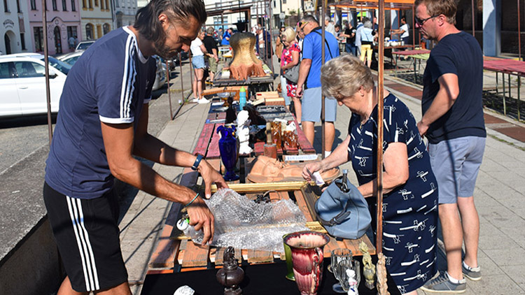 Letošní čtvrtý „blešák“  opět v neděli na tržnici