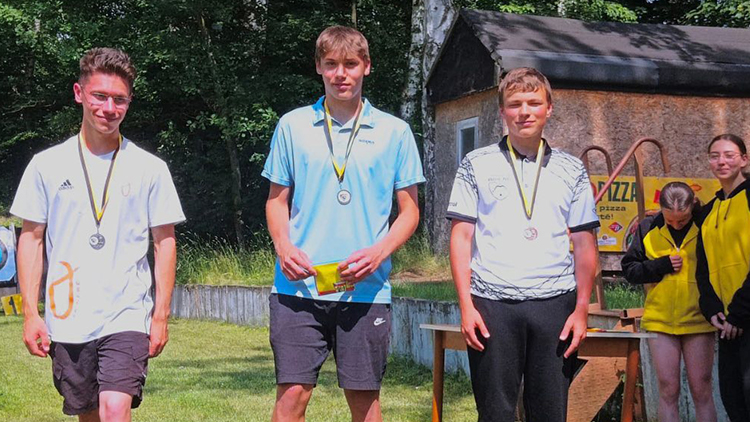 Lukostřelec Hlahůlek se kvalifikoval na mistrovství světa,  na prostějovské střelnici znovu padl národní rekord mužů